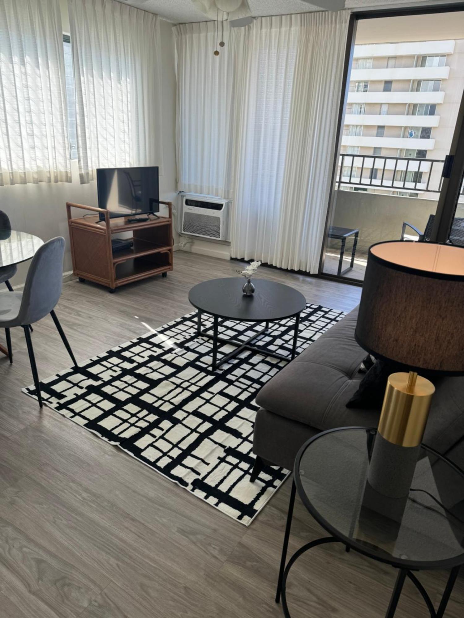 1508- Heart Of Waikiki With Kitchen-Free Parking-King Bed-Corner Unit Apartment โฮโนลูลู ภายนอก รูปภาพ